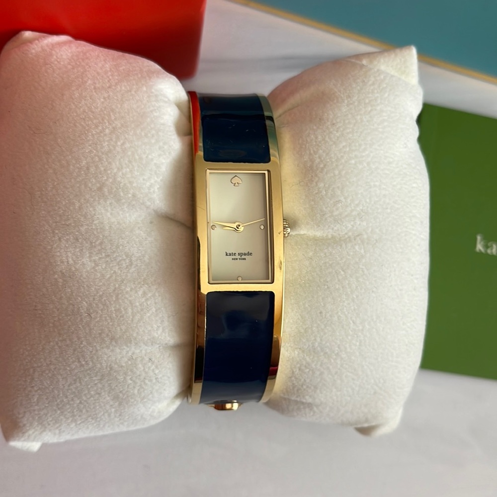 Kate Spade Carousel bangle watch- like new with tags